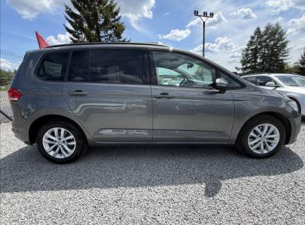 Volkswagen - Touran