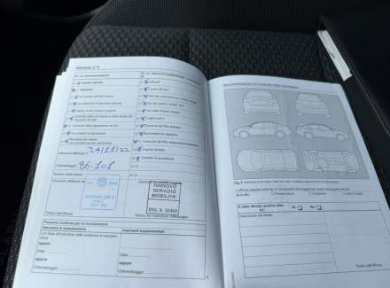 Volkswagen - Touran