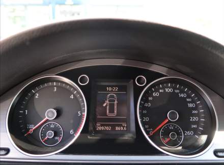 Volkswagen - Passat