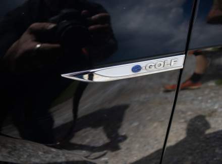 Volkswagen - Golf