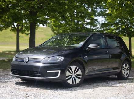 Volkswagen - Golf