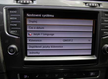 Volkswagen - Golf