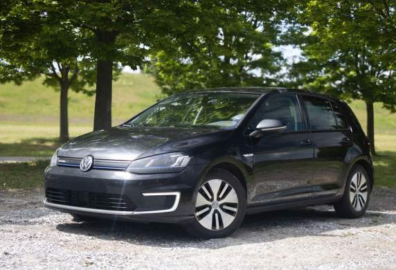 Volkswagen - Golf