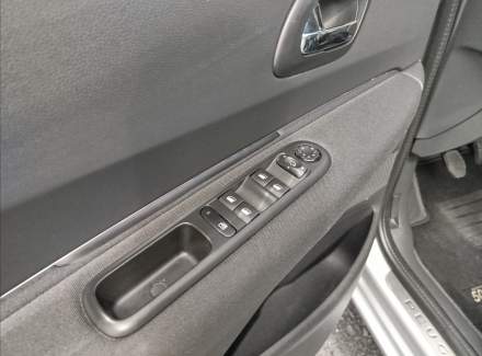 Peugeot - 5008