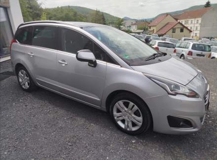Peugeot - 5008