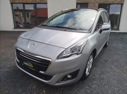 Peugeot - 5008