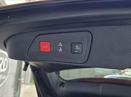 Peugeot - 3008