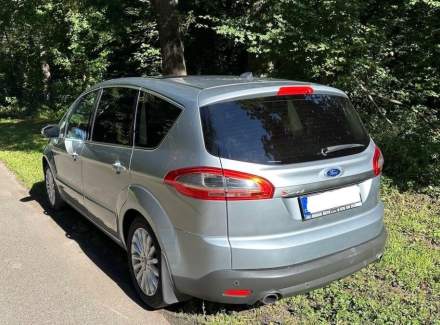 Ford - S-MAX