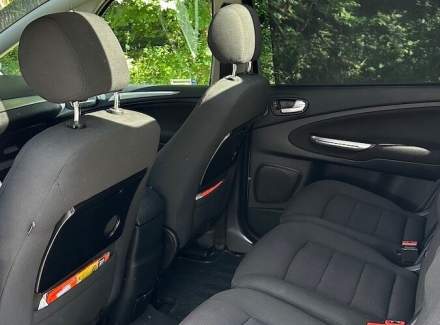 Ford - S-MAX