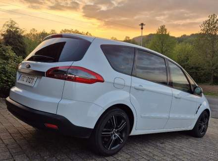 Ford - S-MAX