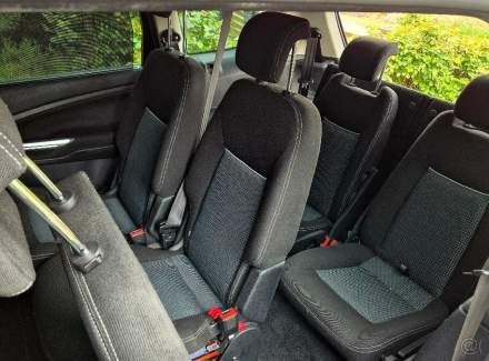 Ford - S-MAX