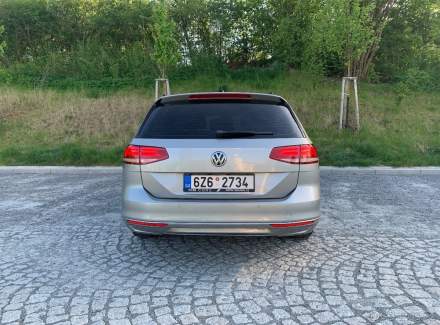Volkswagen - Passat
