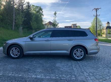 Volkswagen - Passat