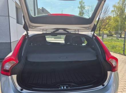 Volvo - V60