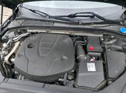 Volvo - V90