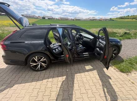 Volvo - V90