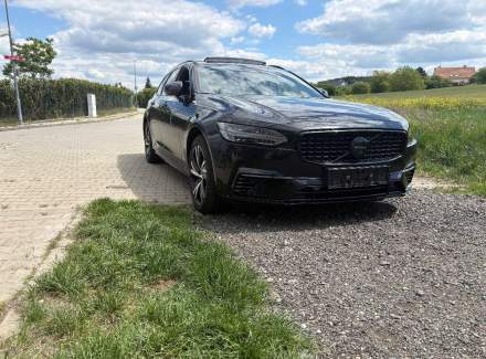 Volvo - V90
