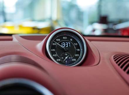 Porsche - 718