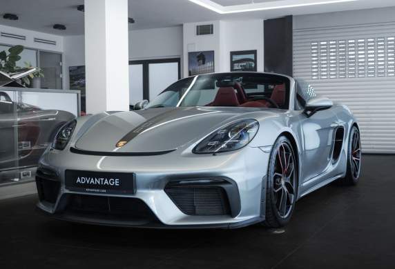 Porsche - 718