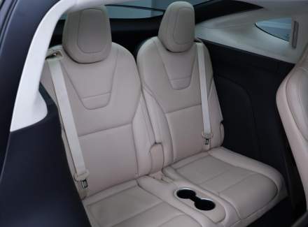 Tesla - Model X