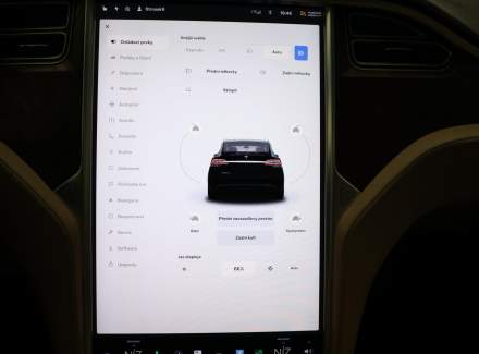 Tesla - Model X
