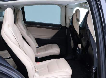 Tesla - Model X