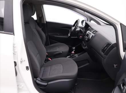 Kia - Rio