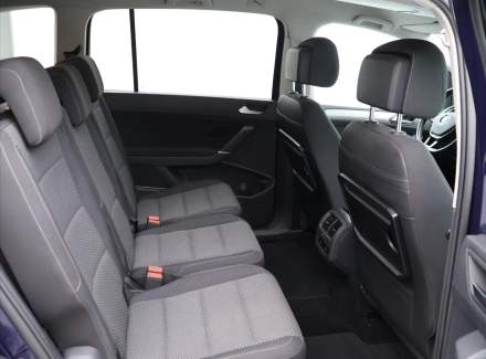 Volkswagen - Touran
