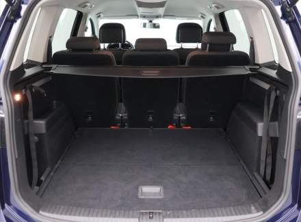Volkswagen - Touran