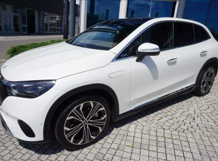 Mercedes-Benz - EQE