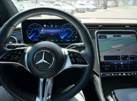 Mercedes-Benz - EQE