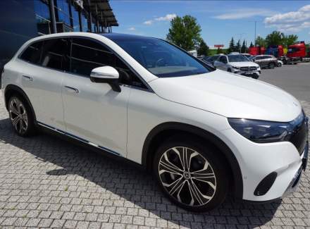 Mercedes-Benz - EQE