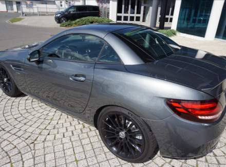 Mercedes-Benz - SLC