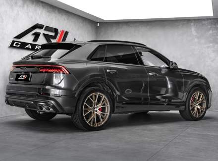 Audi - SQ8