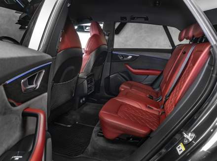 Audi - SQ8