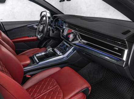 Audi - SQ8