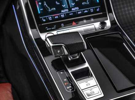 Audi - SQ8