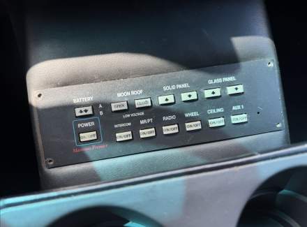 Lincoln - Town Car