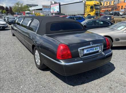 Lincoln - Town Car