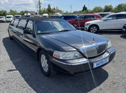 Lincoln - Town Car