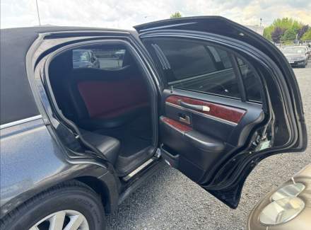 Lincoln - Town Car