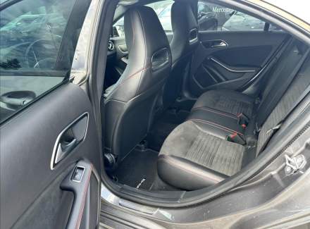 Mercedes-Benz - CLA
