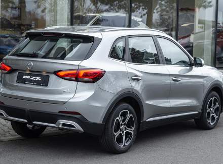 MG - ZS