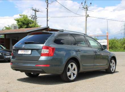 Škoda - Octavia