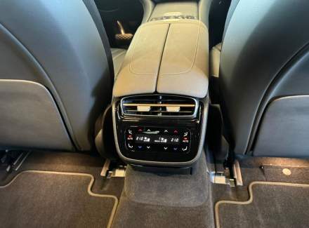 Mercedes-Benz - EQS