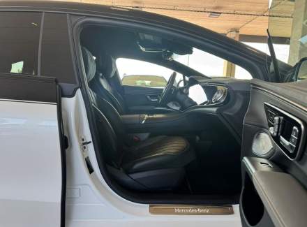 Mercedes-Benz - EQS