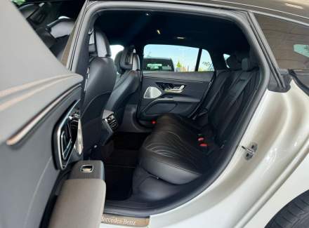 Mercedes-Benz - EQS