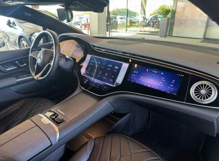 Mercedes-Benz - EQS