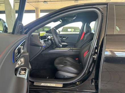 Mercedes-Benz - E-class