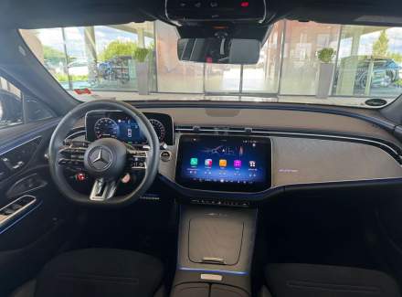 Mercedes-Benz - E-class